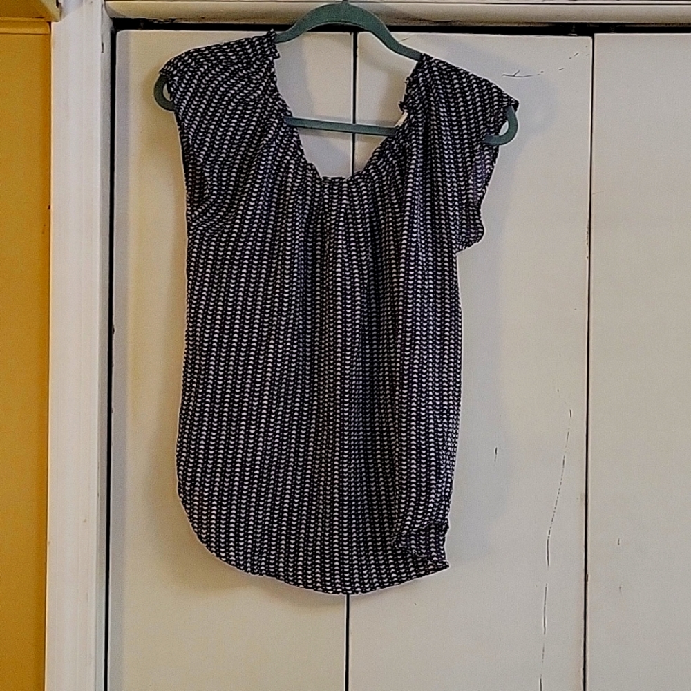 Lauren Conrad NWT printed top